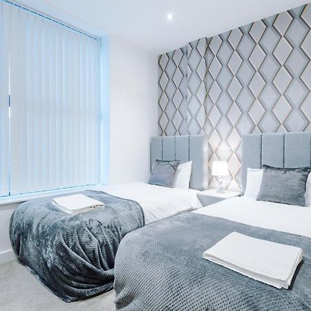 The Popworks 2 Bedroom Apartment - Mcr Dens Manchester Bagian luar foto