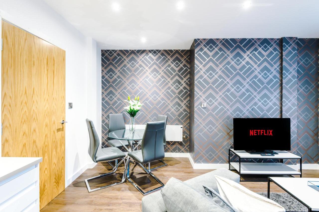 The Popworks 2 Bedroom Apartment - Mcr Dens Manchester Bagian luar foto