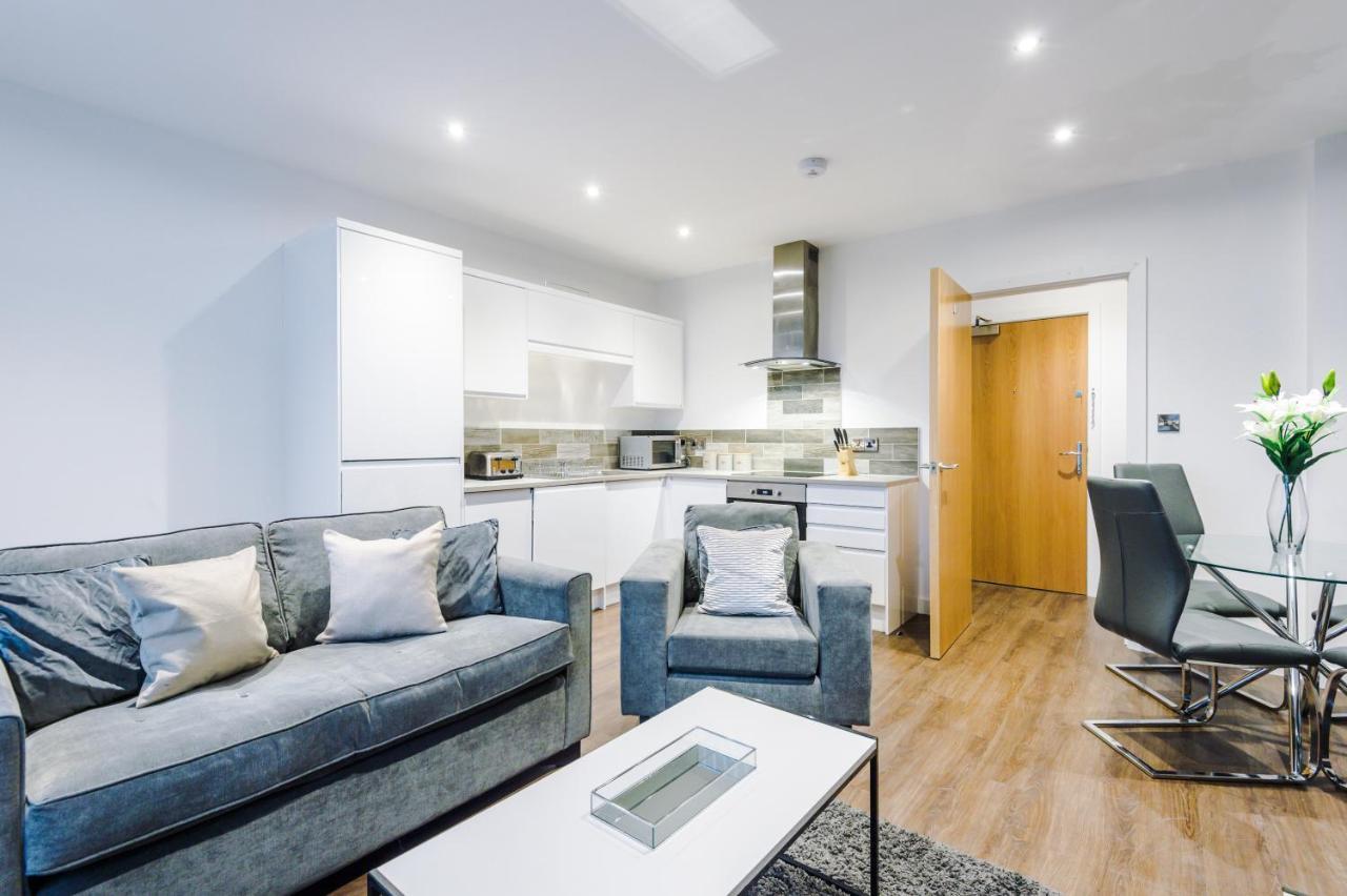 The Popworks 2 Bedroom Apartment - Mcr Dens Manchester Bagian luar foto