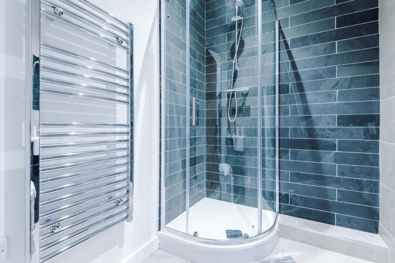 The Popworks 2 Bedroom Apartment - Mcr Dens Manchester Bagian luar foto