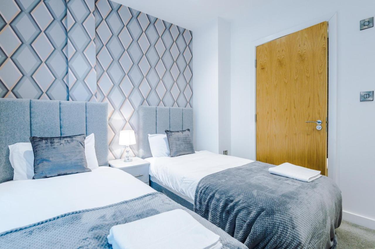 The Popworks 2 Bedroom Apartment - Mcr Dens Manchester Bagian luar foto