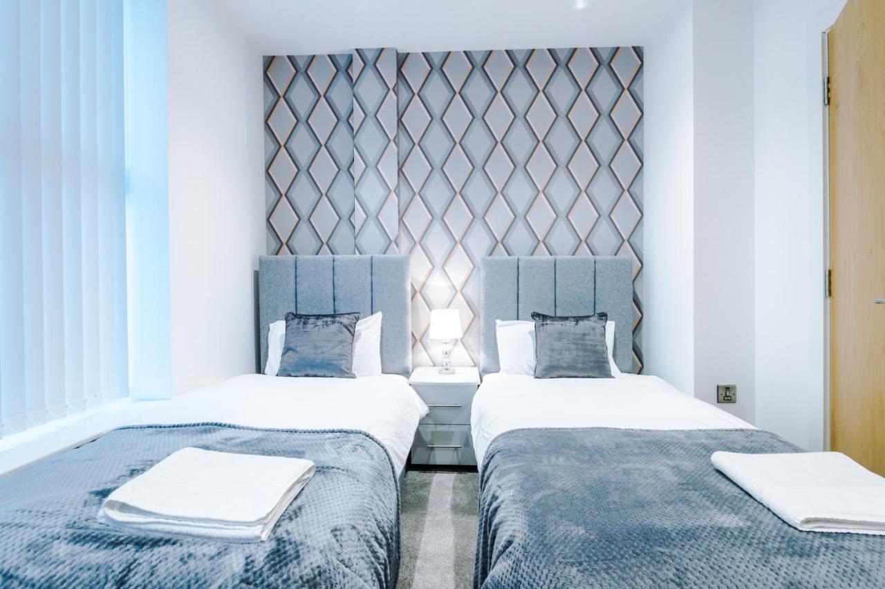 The Popworks 2 Bedroom Apartment - Mcr Dens Manchester Bagian luar foto